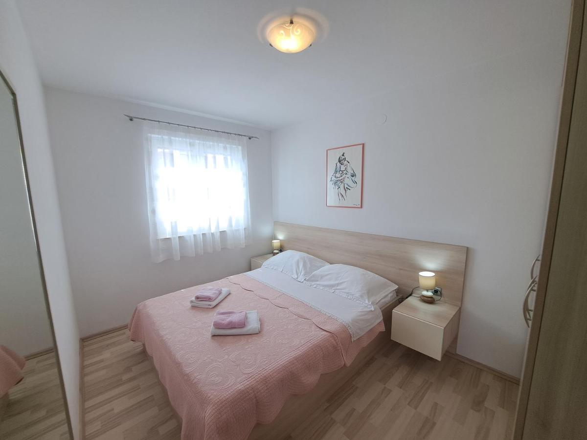Apartments Fran I บัชกา ภายนอก รูปภาพ