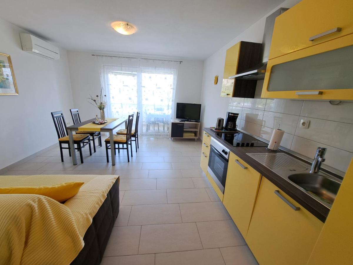 Apartments Fran I บัชกา ภายนอก รูปภาพ